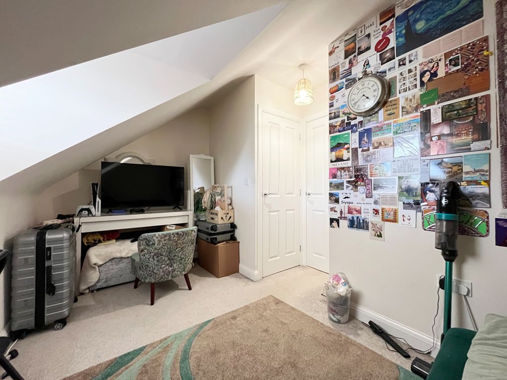 Additional image 14 of 4 bed semi-detached house for saleGregory Way, Wigston LE18