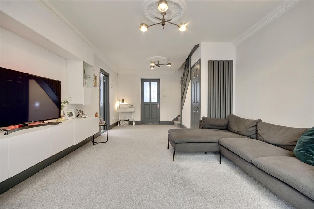 Additional image 14 of 3 bed end terrace house for saleBransbury Road, Southsea PO4