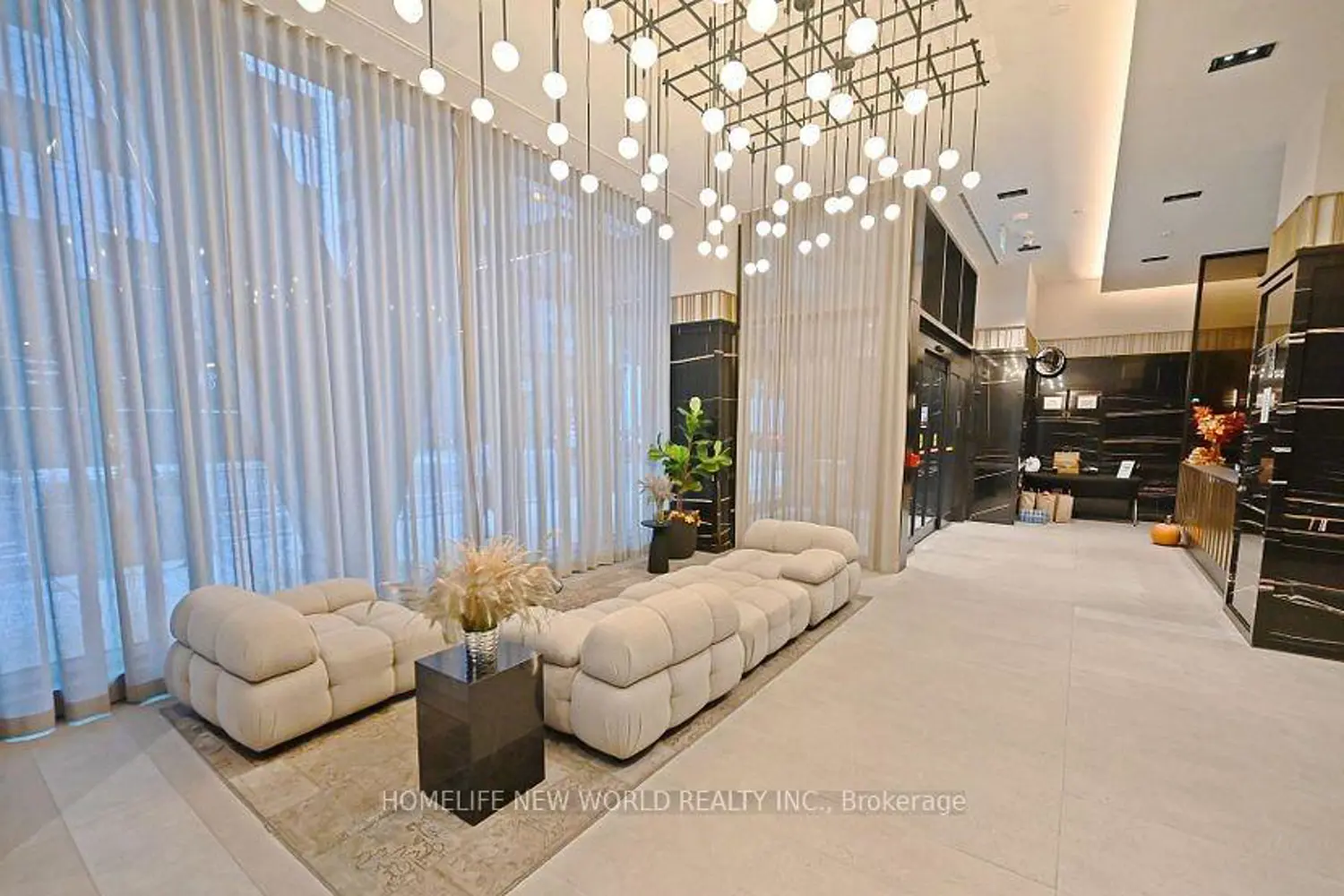 Additional image 5 of 108 Peter Street 1302