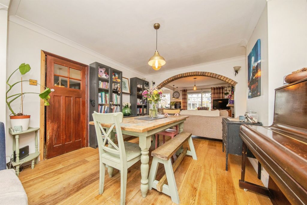 Additional image 2 of 4 bed semi-detached house for saleGrove Road, Woodbridge IP12