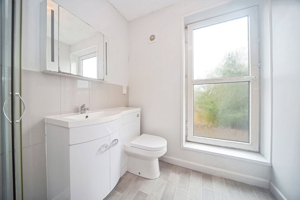 Additional image 11 of 3 bed semi-detached house for saleHill Lane, Bassett, Southampton, Hampshire SO15