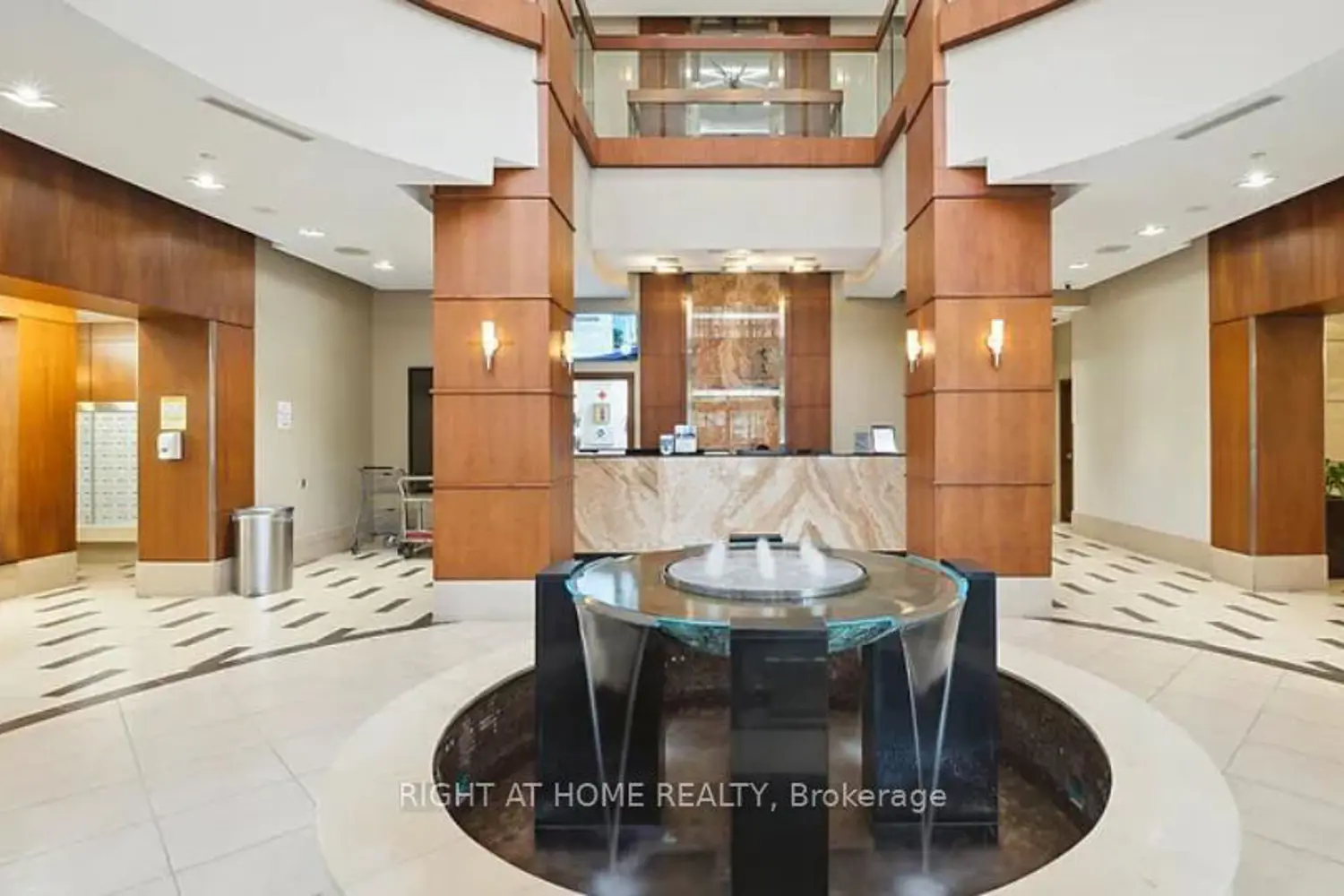 10 Northtown Way 1103