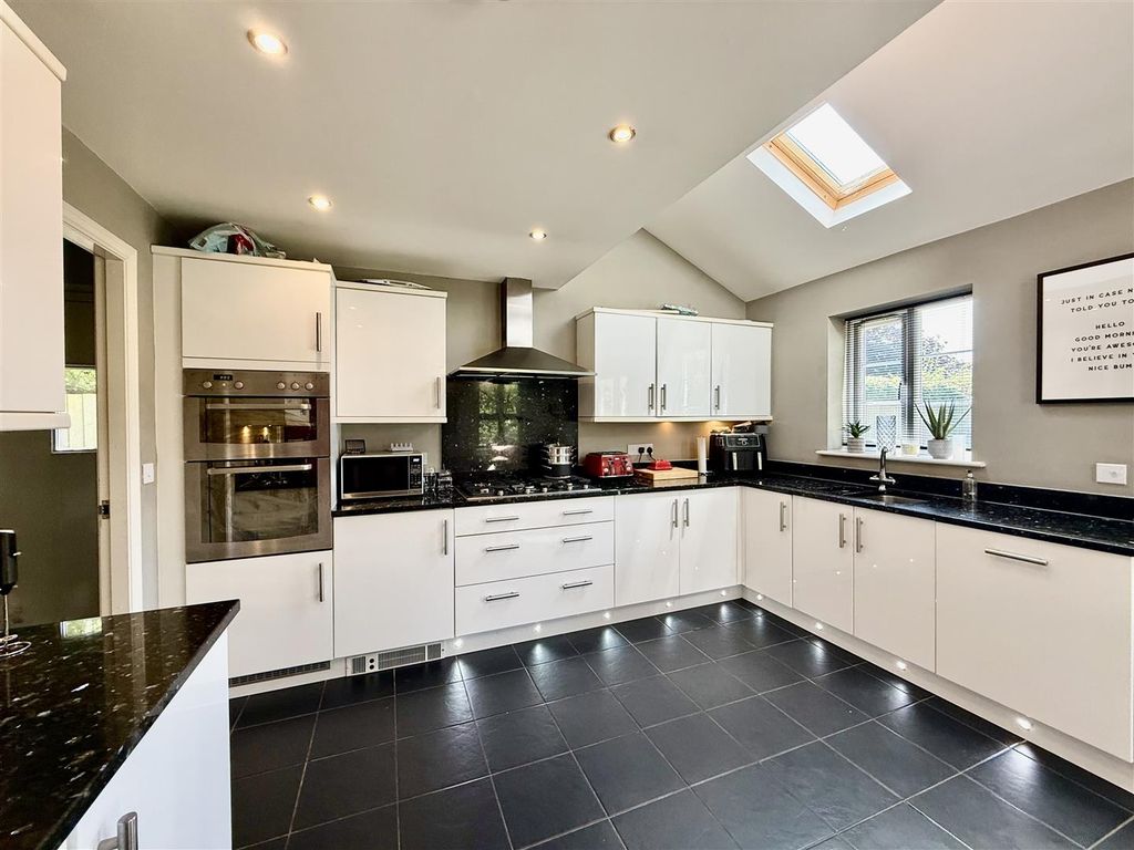 Additional image 11 of 5 bed detached house for saleFlint Lane, Barrow Upon Soar, Loughborough LE12