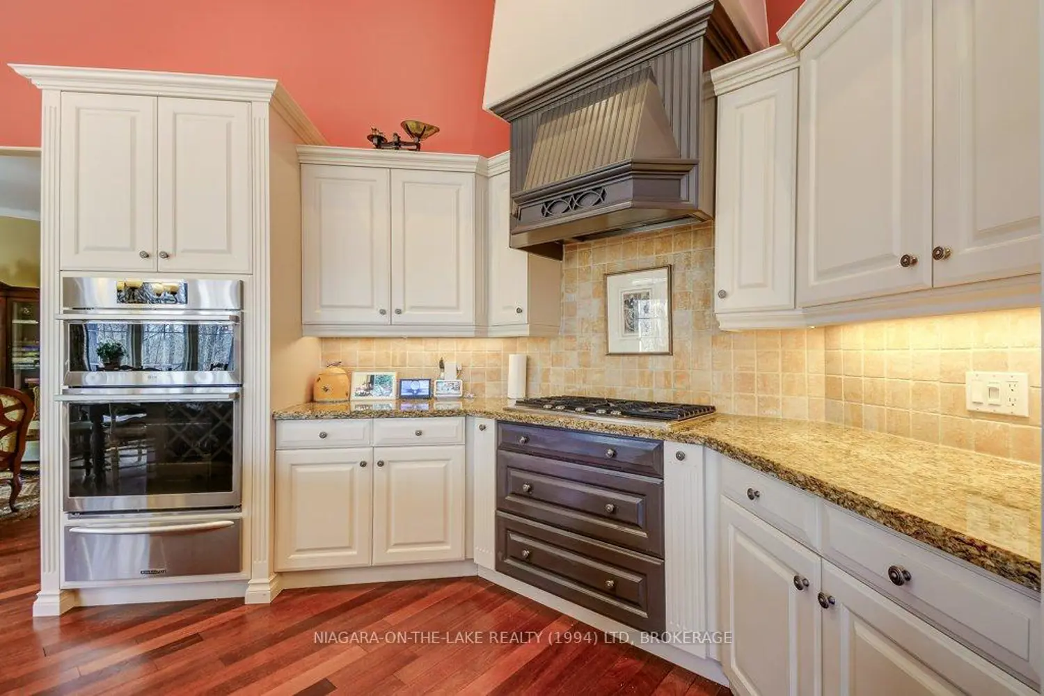 15 Bay Berry Lane photo 5