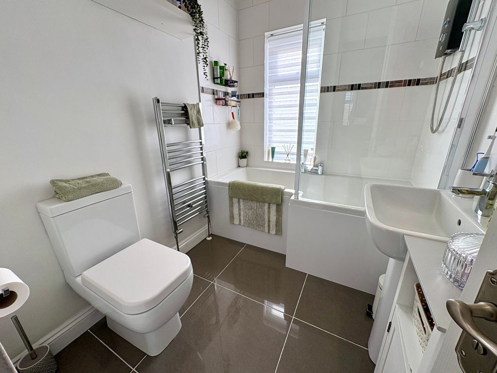 Additional image 11 of 3 bed semi-detached house for salePetersfield, Croft, Leicester LE9