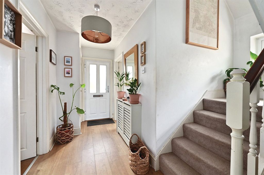 Additional image 15 of 4 bed detached house for saleMill Lane, Yateley, Hampshire GU46