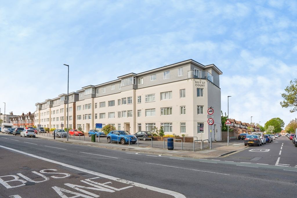 Additional image 20 of 1 bed flat for saleLondon Road, Portsmouth, Hampshire PO2
