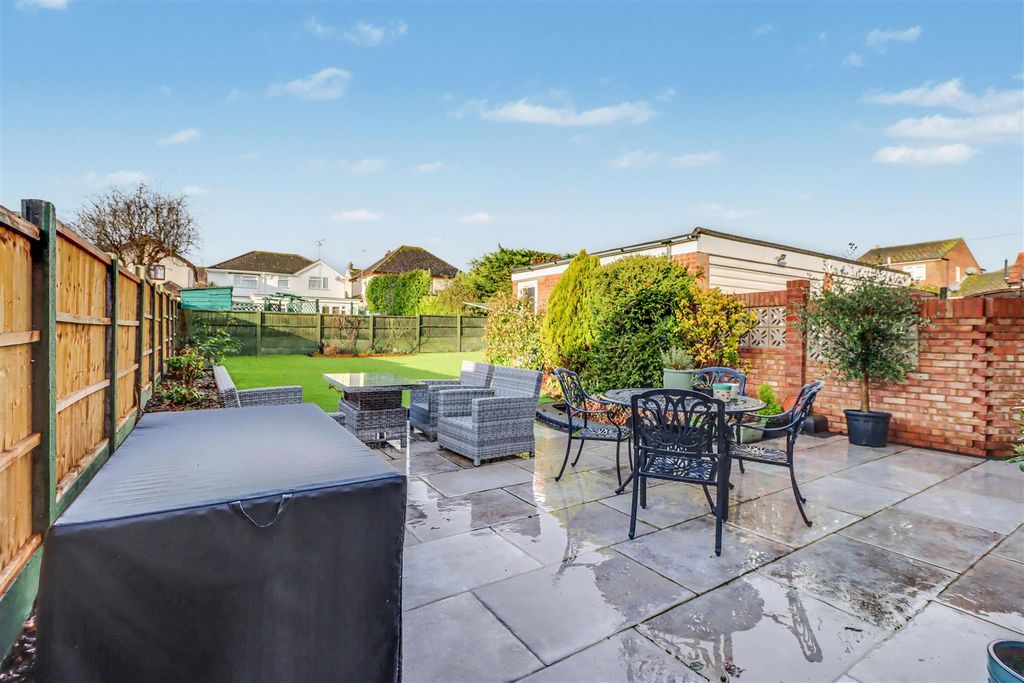 Additional image 18 of 4 bed detached house for saleSwan Lane, Wickford SS11