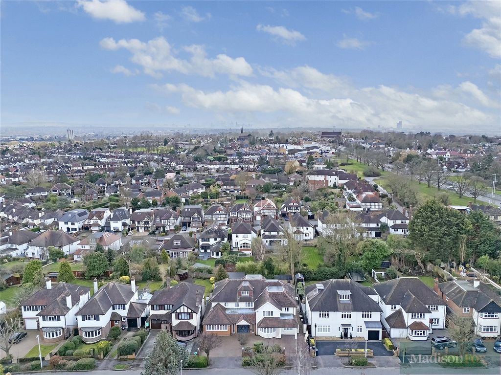 Additional image 47 of 5 bed detached house for saleThe Dell, Woodford Green IG8