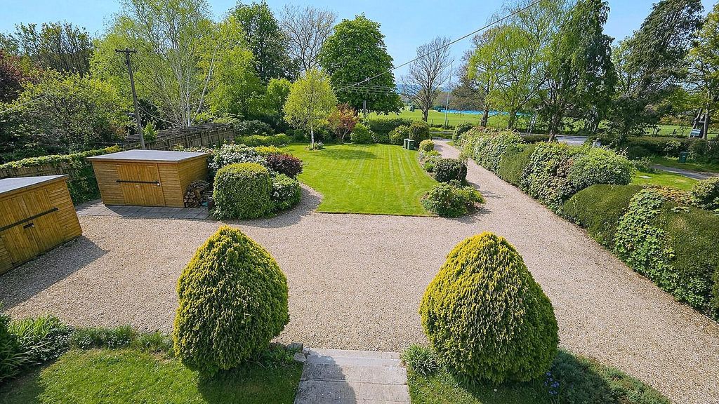 Additional image 2 of 4 bed detached house for saleBridgwater Road, Winscombe BS25