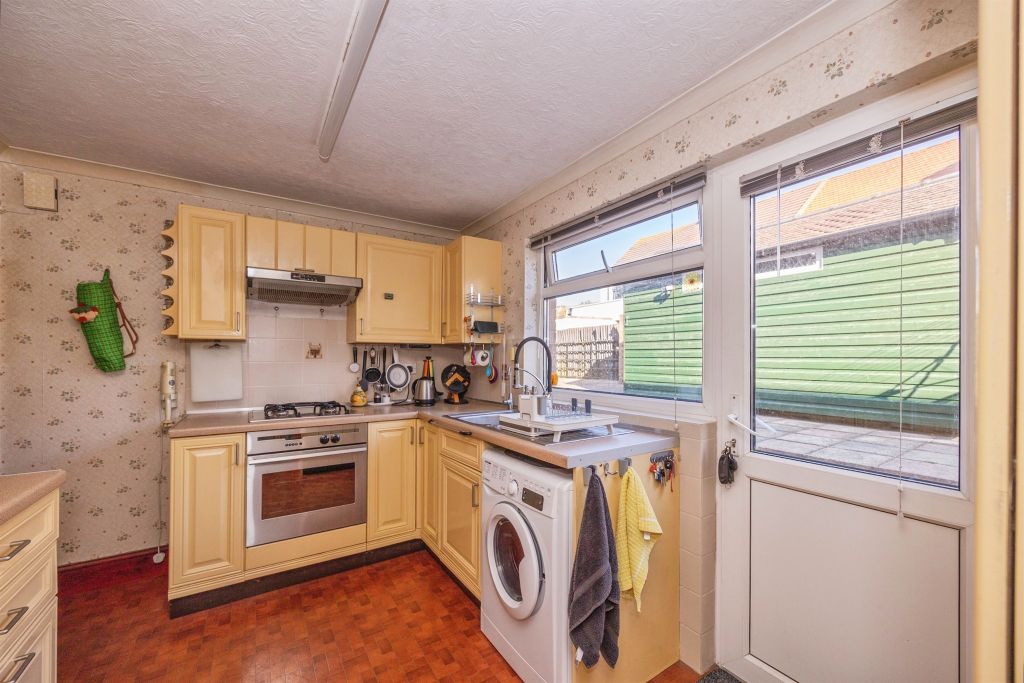Additional image 31 of 3 bed semi-detached house for saleSeaway Crescent, Southsea PO4