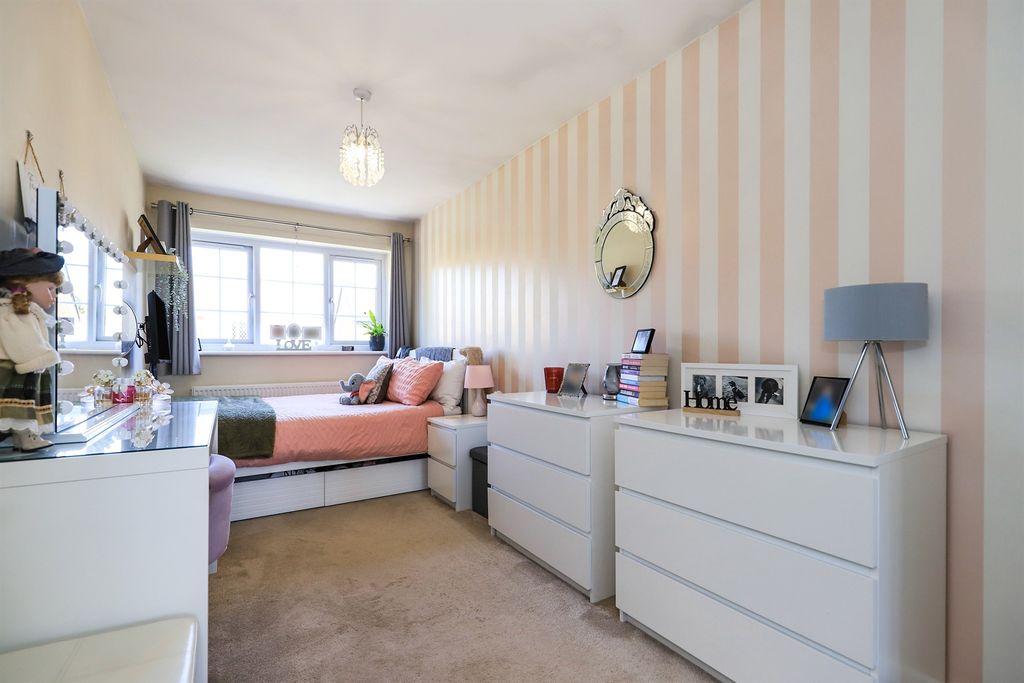 Additional image 13 of 5 bed detached house for saleDursley Close, Willenhall WV12