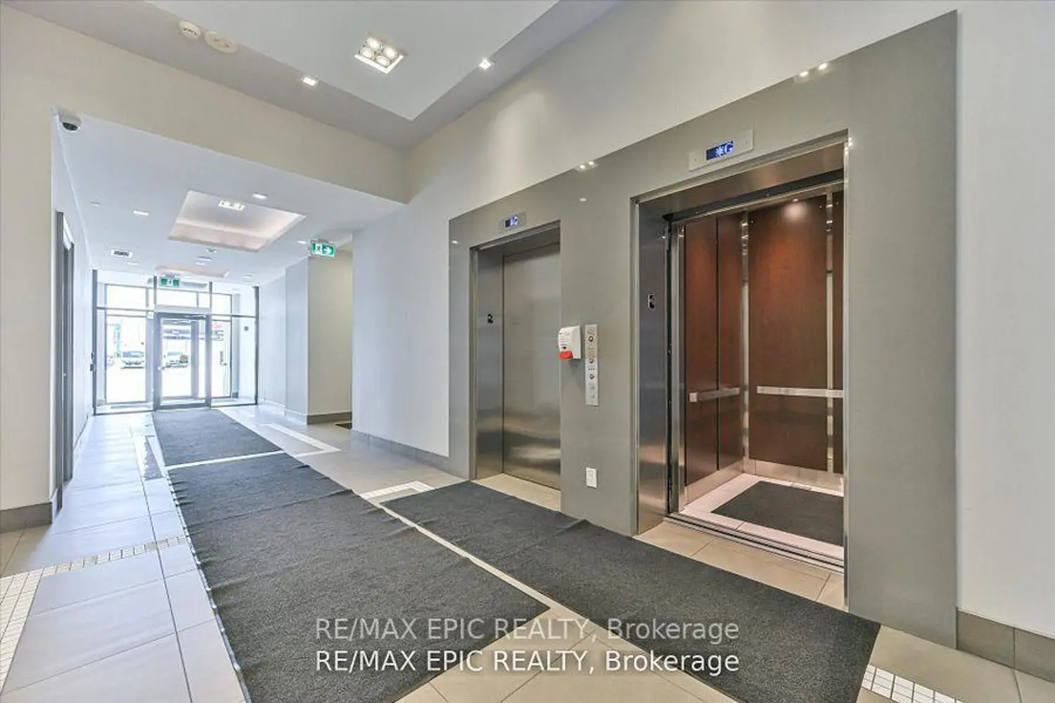 16 Mcadam Avenue 204 photo 4