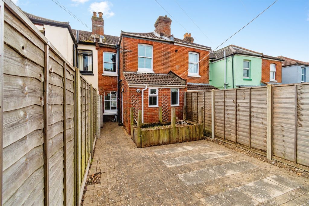 Additional image 18 of 2 bed terraced house for saleRomsey Road, Southampton SO16