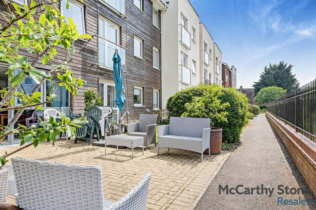 Additional image 26 of 1 bed flat for sale3 Medina Court, Old Westminster Lane, Newport, Isle Of Wight PO30