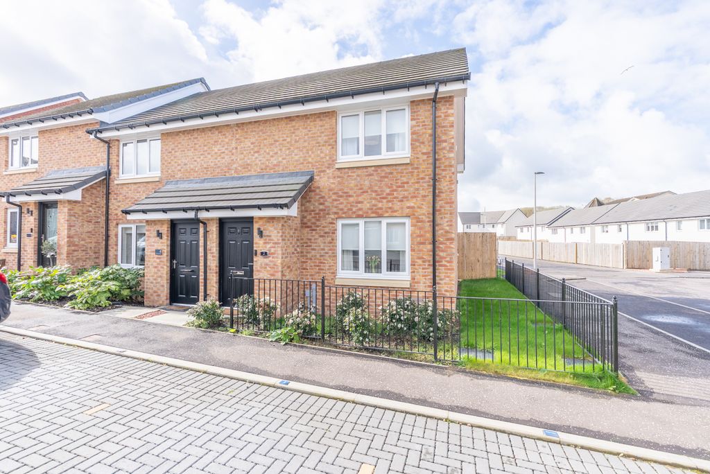 3 bed end terrace house for saleMackay Place, Wishaw ML2