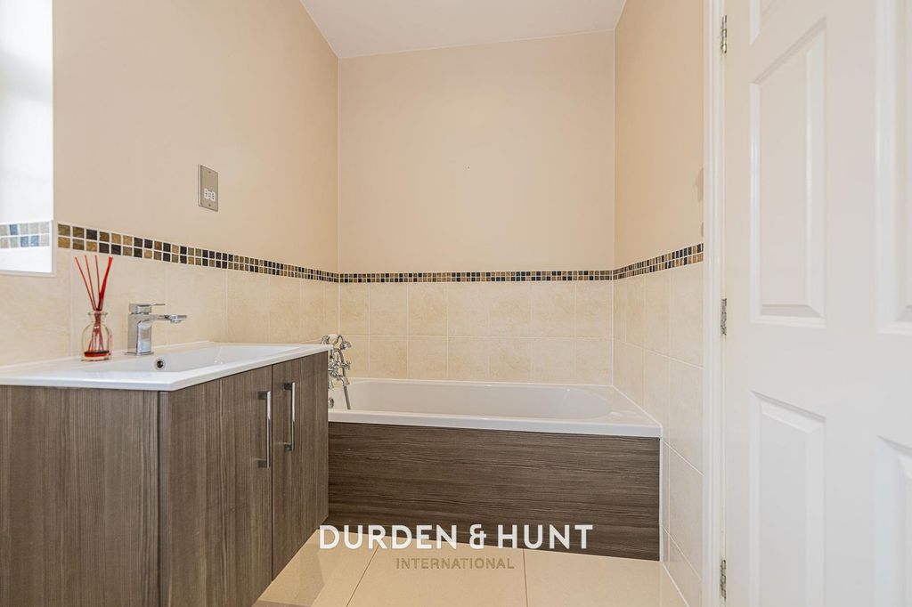 Additional image 25 of 6 bed detached house for saleRegents Drive, Woodford Green IG8