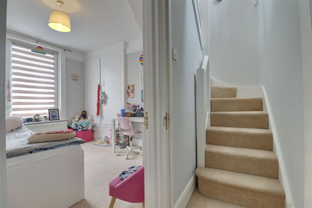 Additional image 14 of 4 bed terraced house for saleLangstone Road, Portsmouth PO3