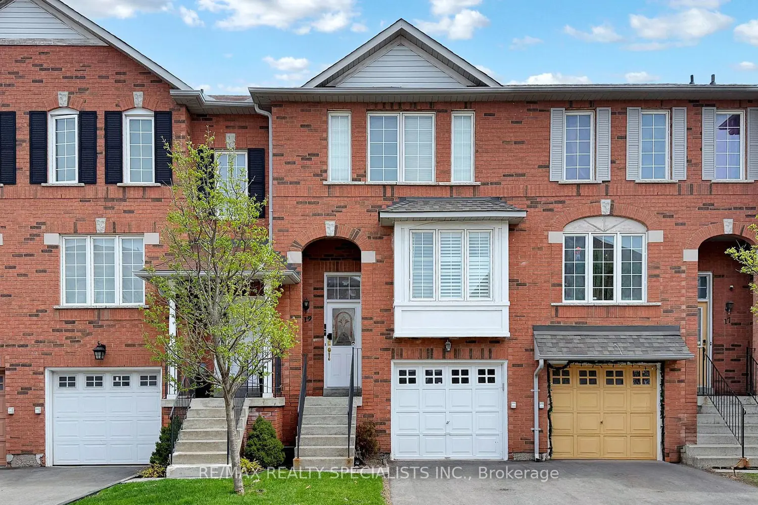 2 Clay Brick Court 19