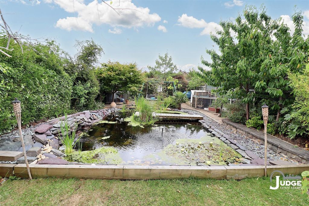 Additional image 3 of 3 bed semi-detached house for saleLedwell Drive, Glenfield, Leicester LE3
