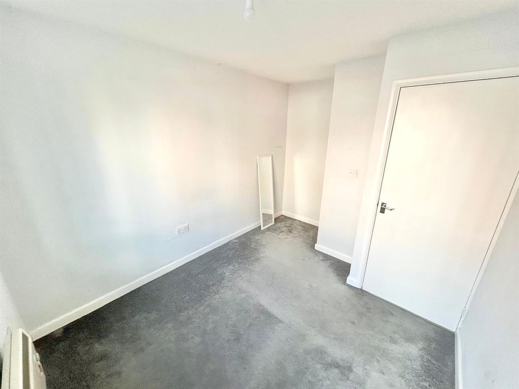Additional image 6 of 2 bed flat for saleLangdale Grove, Corby NN17