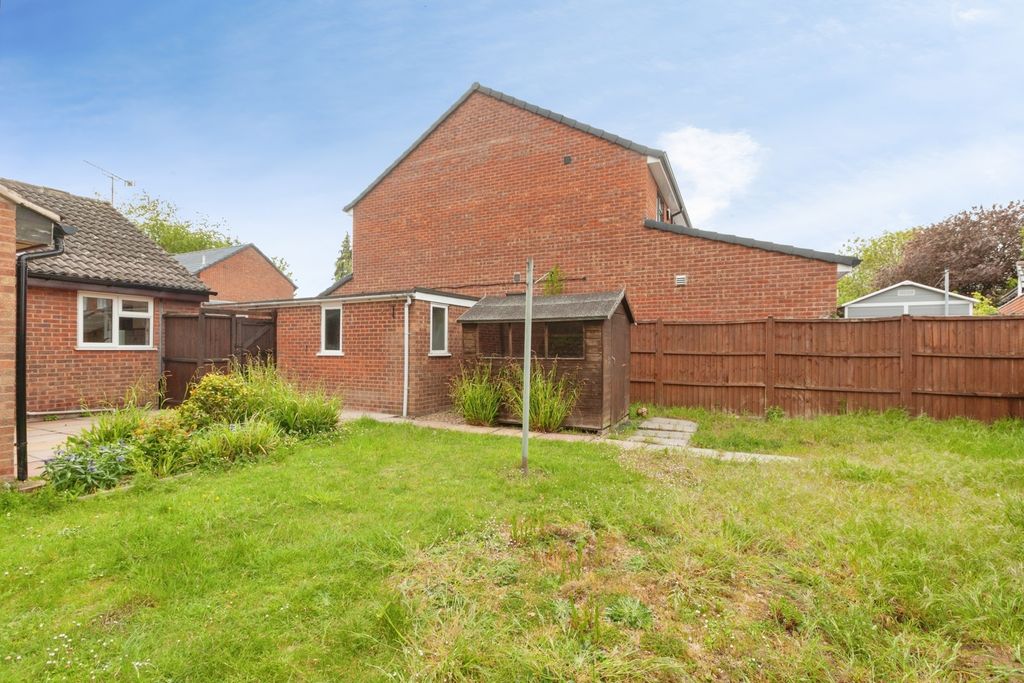 Additional image 15 of 2 bed bungalow for saleWinterton Close, Thurmaston, Leicester, Leicestershire LE4