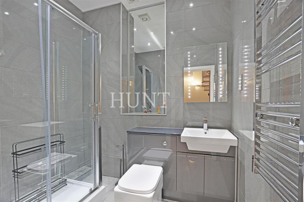 Additional image 14 of 4 bed flat for saleThe Manor, Repton Park, Woodford Green, Essex IG8