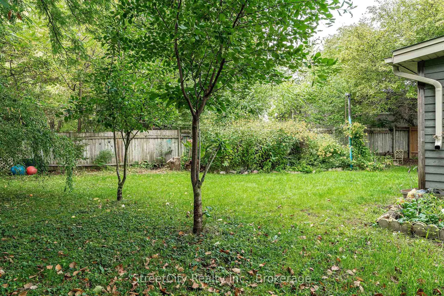Additional image 16 of 27 Riehl Court