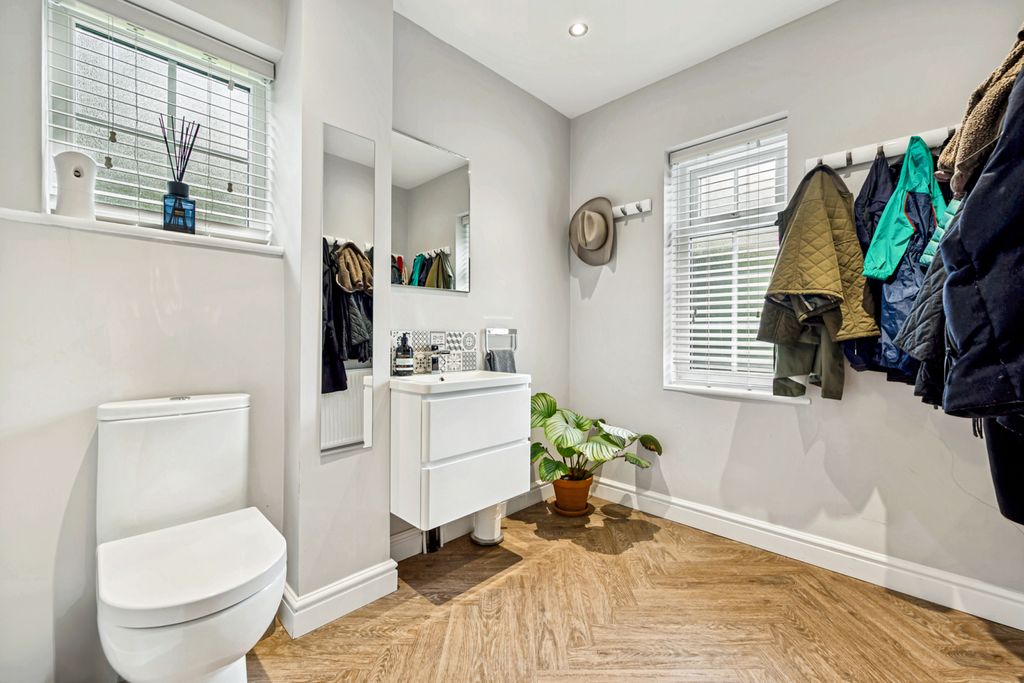 Additional image 9 of 5 bed detached house for saleBollinwood Chase, Wilmslow, Cheshire SK9