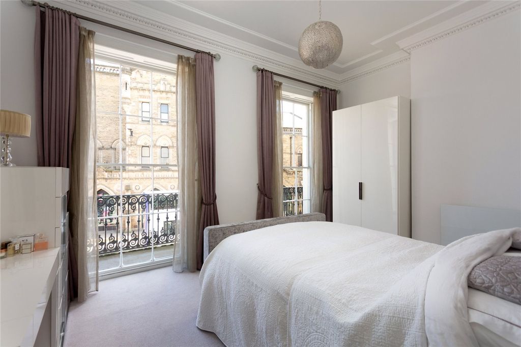Additional image 6 of 2 bed flat for saleSt. Leonards Place, York, North Yorkshire YO1