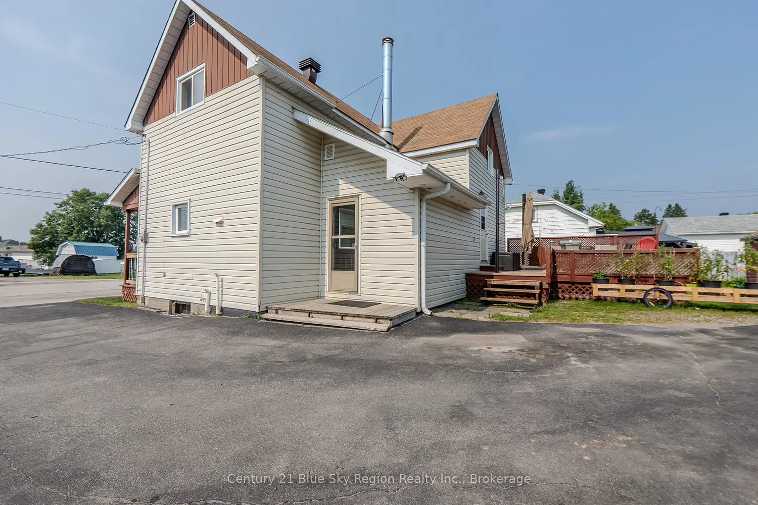 Additional image 11 of 59 Principale Street