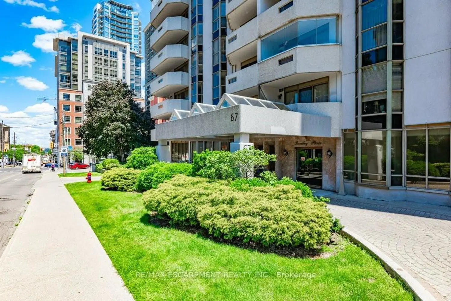 67 Caroline Street 302 (B)
