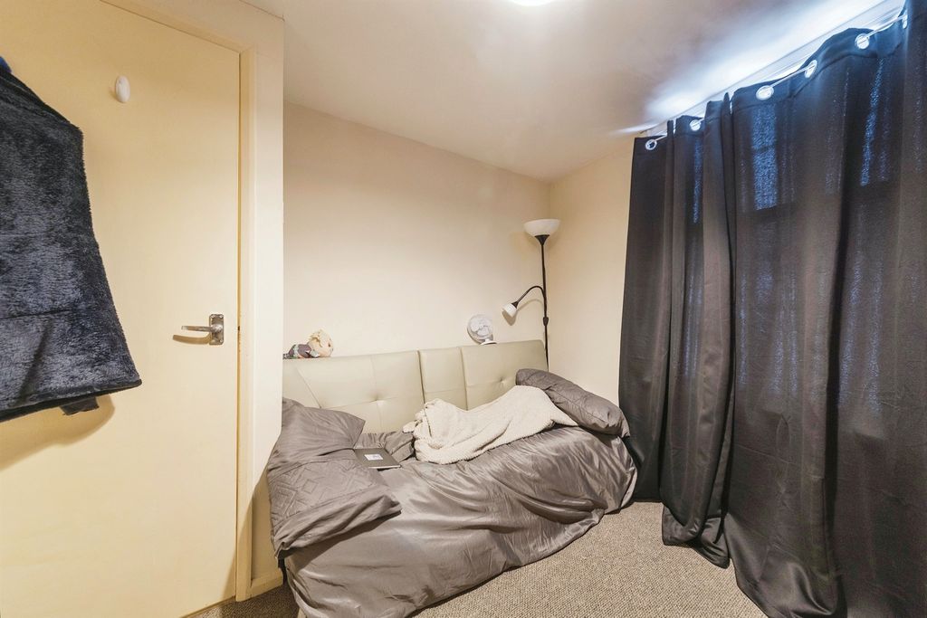 Additional image 13 of 2 bed flat for saleWestgate, Grantham NG31