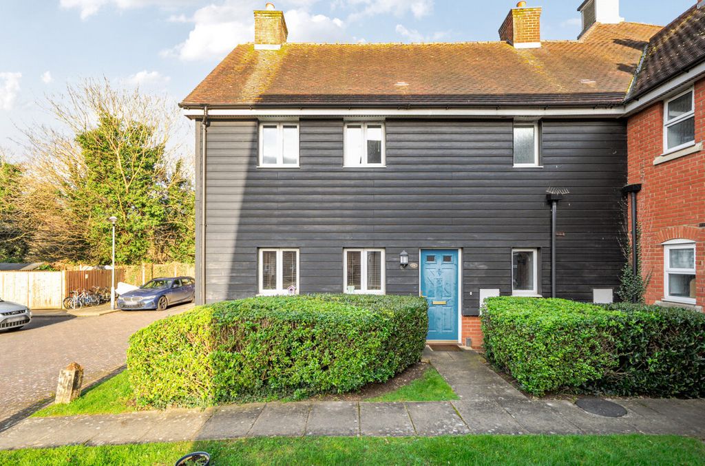 2 bed flat for saleBellfield Close, Witham CM8