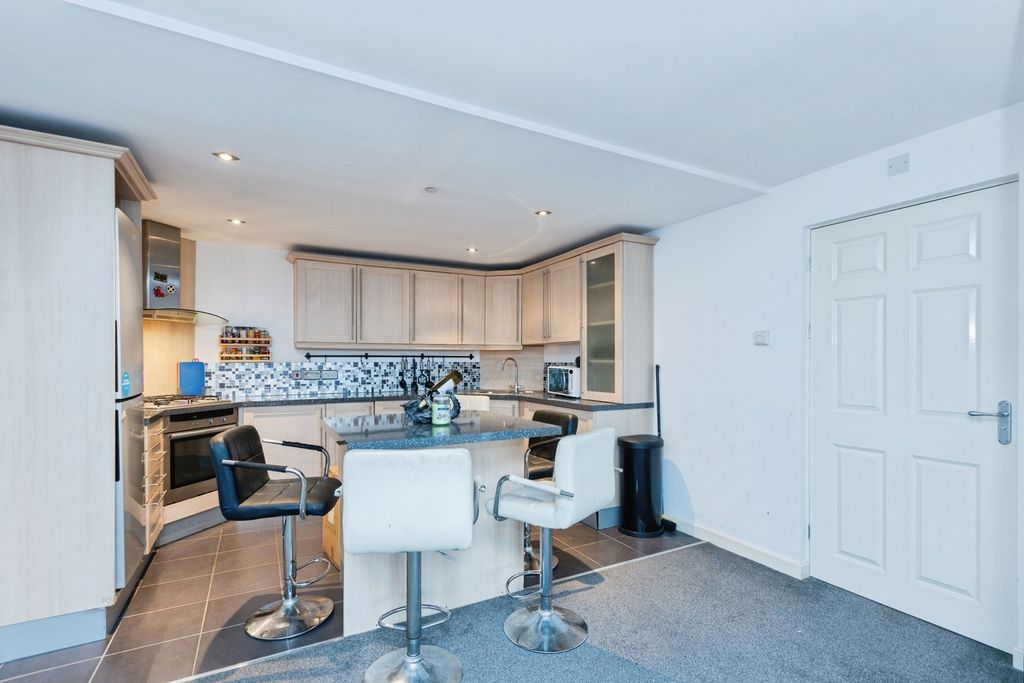 Additional image 9 of 2 bed flat for saleShilton Road, Barwell, Leicestershire LE9