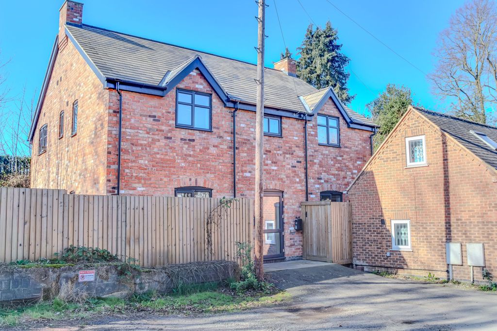 4 bed property for saleStamford Street, Glenfield LE3