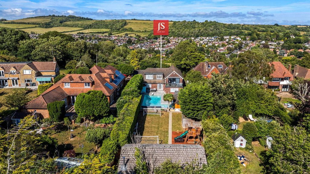 Additional image 2 of 6 bed detached house for saleMill Lane, High Salvington, Worthing BN13