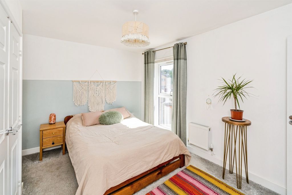 Additional image 16 of 3 bed terraced house for salePond View, Southampton SO18