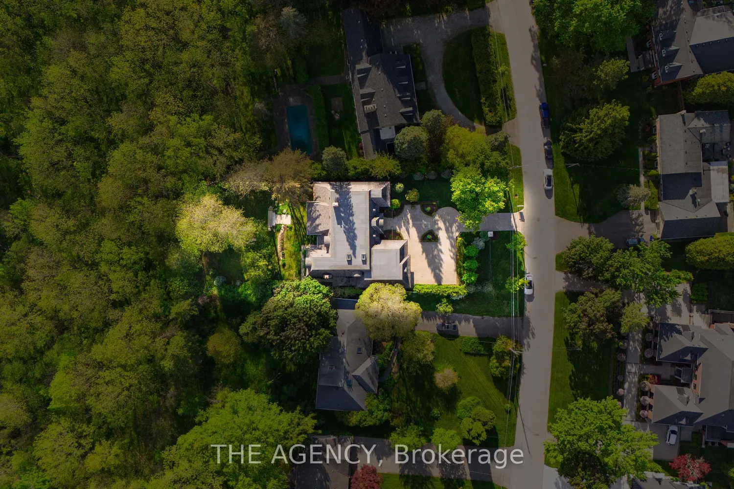 Additional image 16 of 1577 Gloucester Road