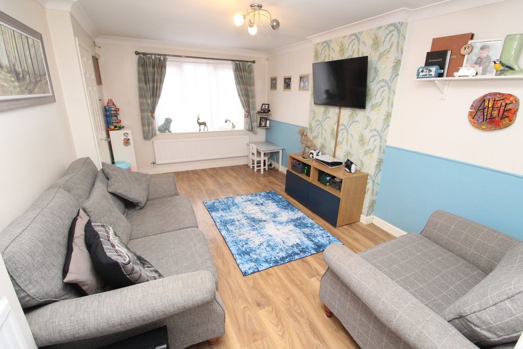 Additional image 3 of 3 bed semi-detached house for salePhipps Close, Whetstone, Leicester LE8