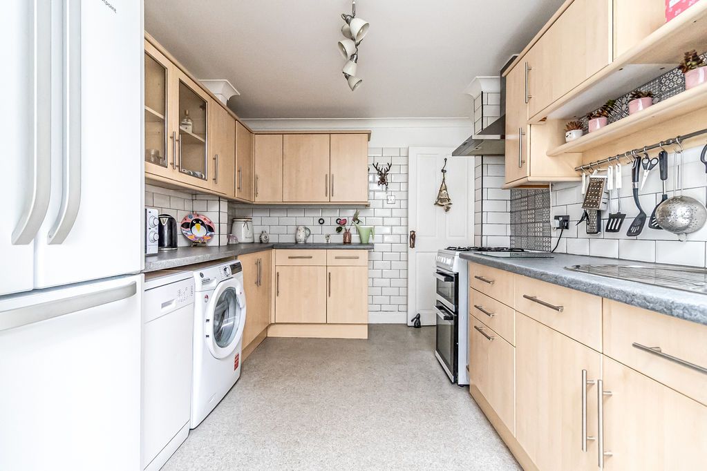 Additional image 6 of 3 bed terraced house for salePetworth Road, Portsmouth PO3