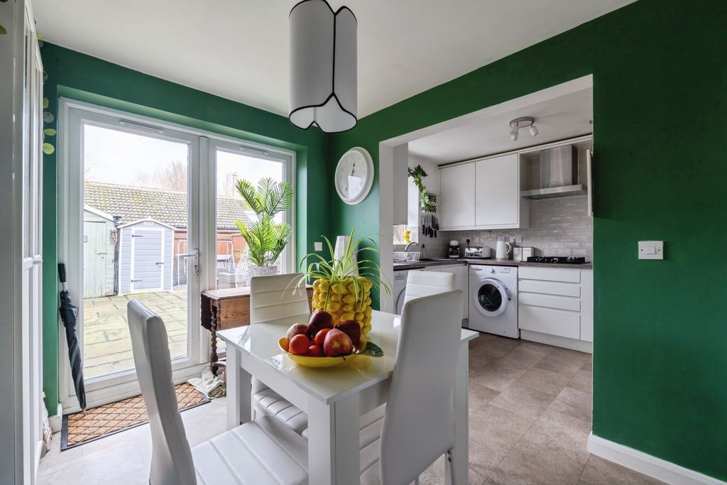 Additional image 8 of 3 bed end terrace house for saleGrapes Garden Close, Loughborough LE12