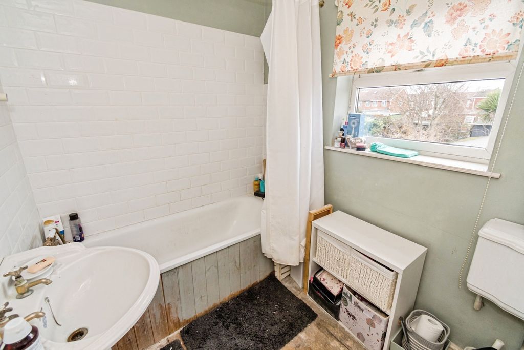 Additional image 9 of 3 bed semi-detached house for saleShirley Park Road, Southampton, Hampshire SO16
