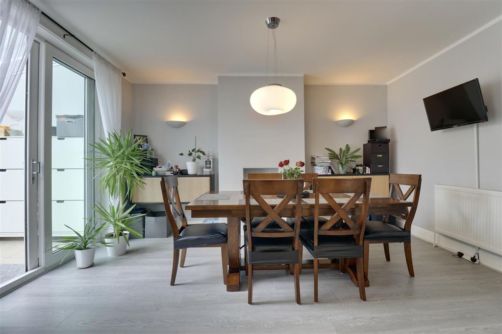 Additional image 3 of 4 bed terraced house for saleLangstone Road, Portsmouth PO3