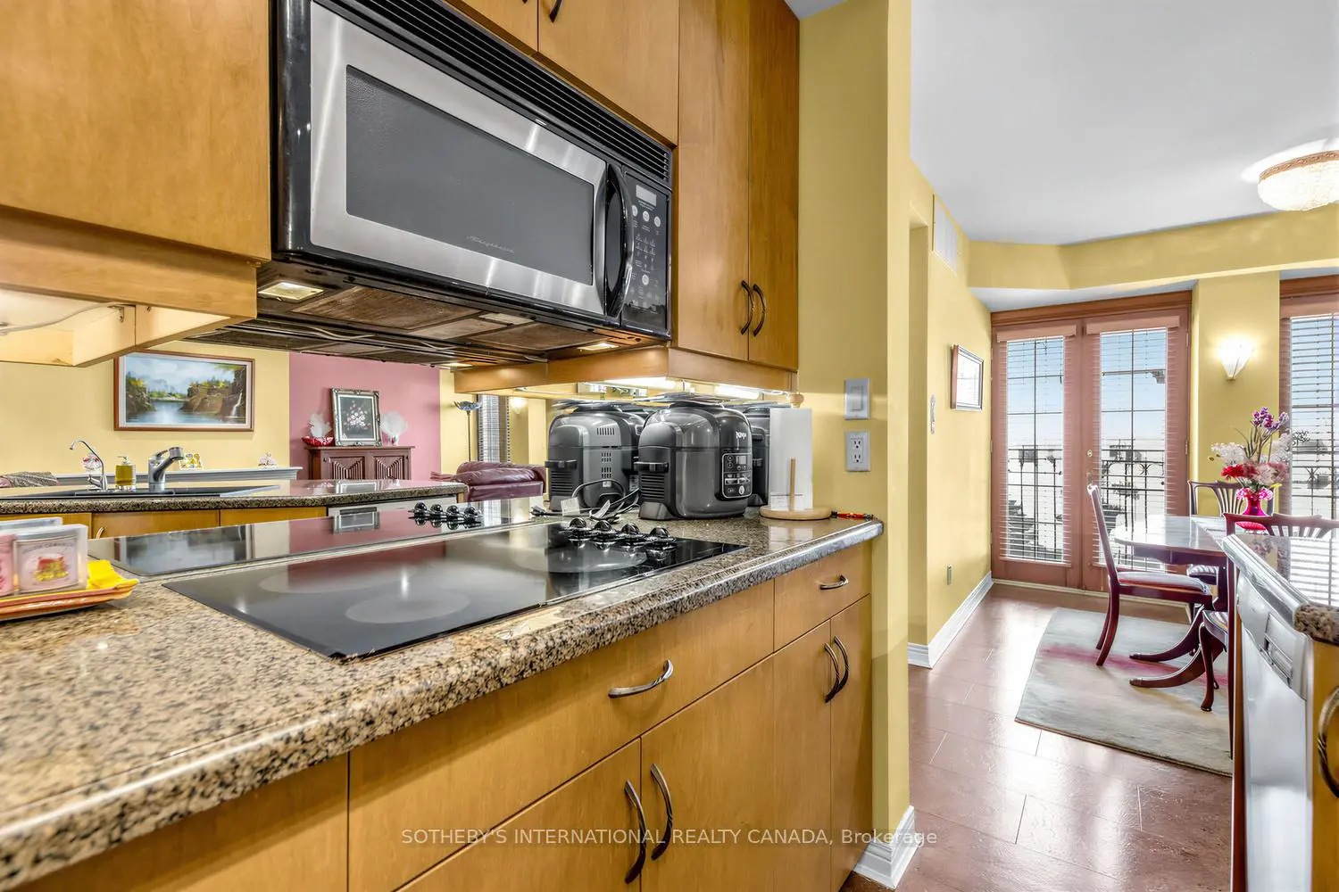 Additional image 9 of 8 Hawthorn Avenue 202