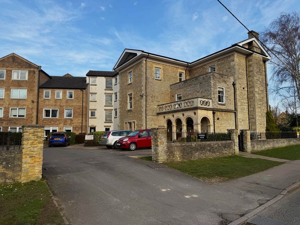 1 bed property for saleThe Moors, Homewell House The Moors OX5