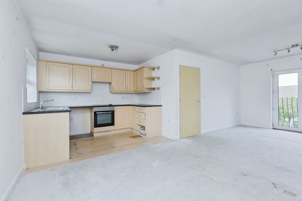 Additional image 5 of 2 bed flat for saleLoughland Close, Blaby, Leicester LE8