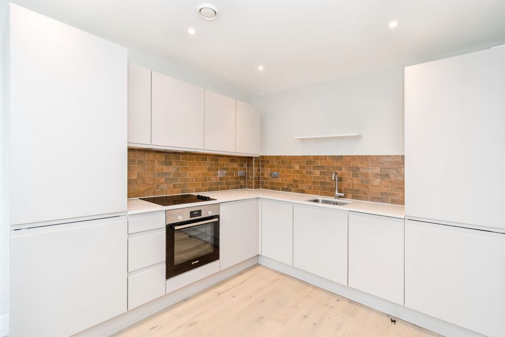 Additional image 4 of 1 bed flat for saleRomsey Road, Southampton SO16
