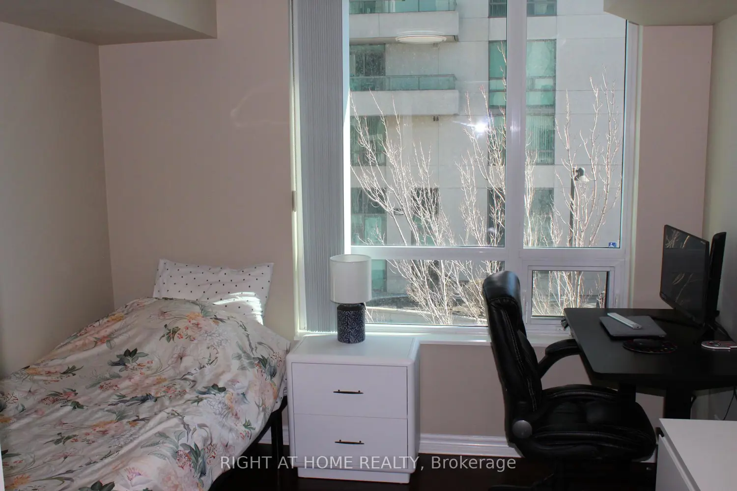 88 Grangeway Avenue 209 photo 3