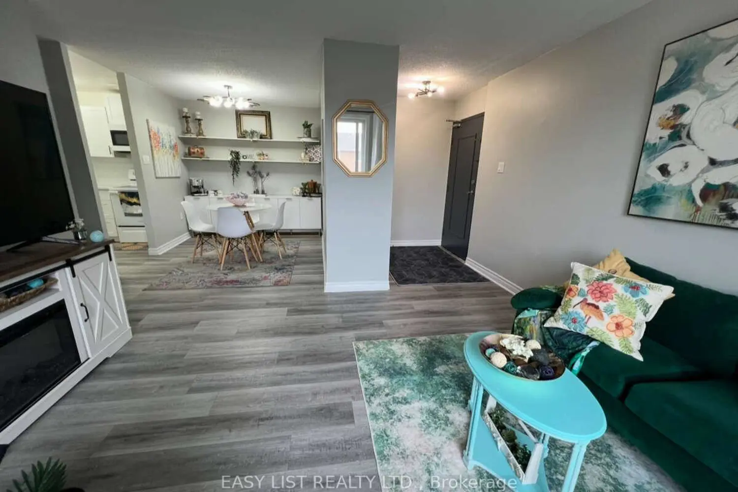 1582 Ernest Avenue 304